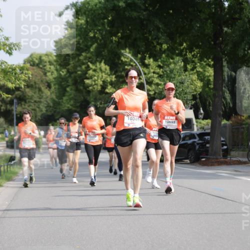 15.06.2025 - REWE Women's Run Jannik Wohlers http://msf.ph/oto/7956113 15.06.2025 08:51:42 Laufen 10123, 10823, 10341, 10693, 108 meine-sportfotos.de