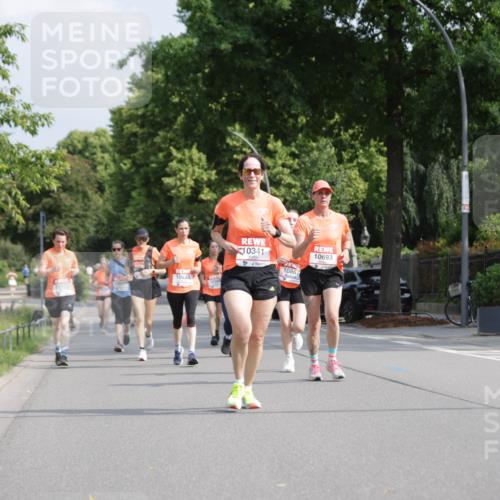 15.06.2025 - REWE Women's Run Jannik Wohlers http://msf.ph/oto/7956131 15.06.2025 08:51:42 Laufen 777, 10823, 10341, 10693, 10867 meine-sportfotos.de