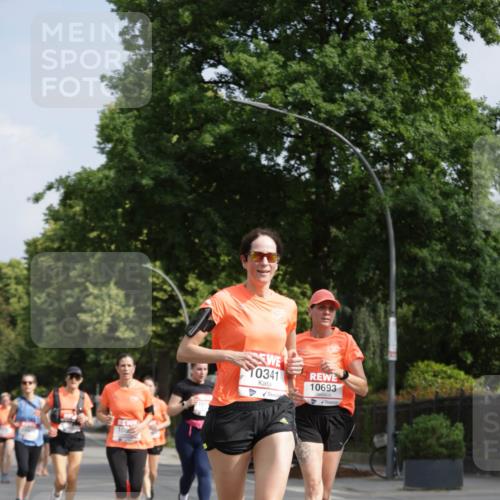 15.06.2025 - REWE Women's Run Jannik Wohlers http://msf.ph/oto/7956151 15.06.2025 08:51:43 Laufen 108, 10341, 10693 meine-sportfotos.de