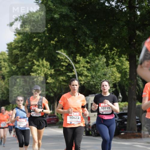 15.06.2025 - REWE Women's Run Jannik Wohlers http://msf.ph/oto/7956179 15.06.2025 08:51:44 Laufen 10809, 10823, 10115 meine-sportfotos.de