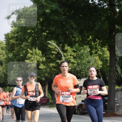 15.06.2025 - REWE Women's Run Jannik Wohlers http://msf.ph/oto/7956189 15.06.2025 08:51:44 Laufen 10809, 10823, 10115 meine-sportfotos.de