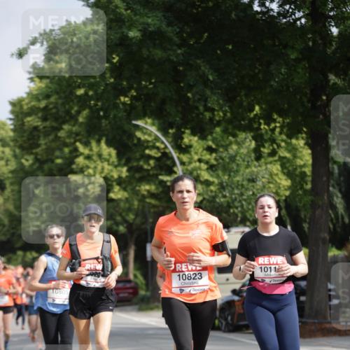 15.06.2025 - REWE Women's Run Jannik Wohlers http://msf.ph/oto/7956192 15.06.2025 08:51:44 Laufen 10809, 10823, 1011 meine-sportfotos.de