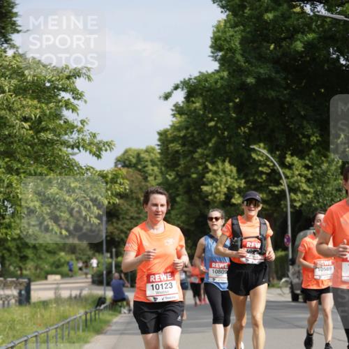 15.06.2025 - REWE Women's Run Jannik Wohlers http://msf.ph/oto/7956209 15.06.2025 08:51:45 Laufen 10123, 10809, 100, 0569 meine-sportfotos.de