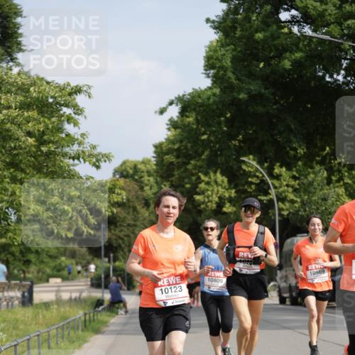 15.06.2025 - REWE Women's Run Jannik Wohlers http://msf.ph/oto/7956223 15.06.2025 08:51:45 Laufen 10809, 10123, 10569 meine-sportfotos.de
