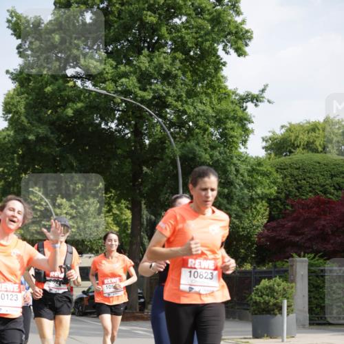 15.06.2025 - REWE Women's Run Jannik Wohlers http://msf.ph/oto/7956245 15.06.2025 08:51:46 Laufen 0123, 10823 meine-sportfotos.de
