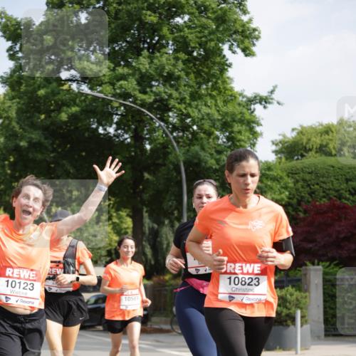 15.06.2025 - REWE Women's Run Jannik Wohlers http://msf.ph/oto/7956264 15.06.2025 08:51:46 Laufen 10123, 10569, 10823 meine-sportfotos.de
