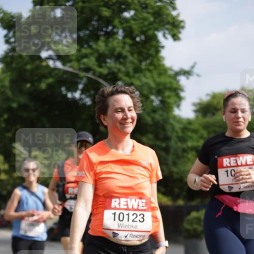15.06.2025 - REWE Women's Run Jannik Wohlers http://msf.ph/oto/7956304 15.06.2025 08:51:47 Laufen 10123, 10 meine-sportfotos.de