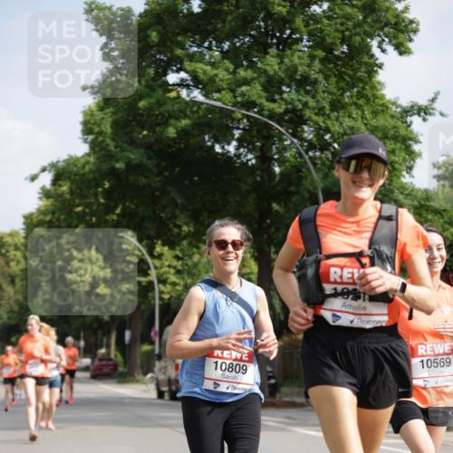 15.06.2025 - REWE Women's Run Jannik Wohlers http://msf.ph/oto/7956331 15.06.2025 08:51:48 Laufen 10809, 10, 10569 meine-sportfotos.de