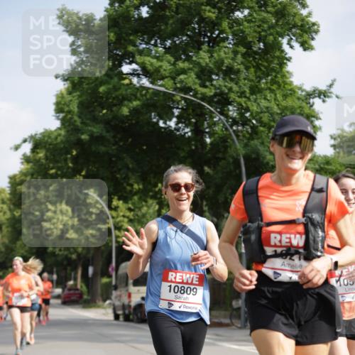 15.06.2025 - REWE Women's Run Jannik Wohlers http://msf.ph/oto/7956336 15.06.2025 08:51:48 Laufen 10809, 1627, 05 meine-sportfotos.de