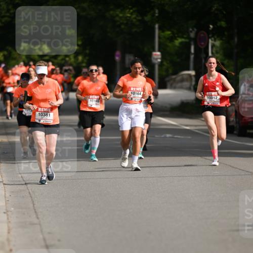 15.06.2025 - REWE Women's Run Dr. Thomas Lammeyer http://msf.ph/oto/7956340 15.06.2025 09:46:34 Laufen 10381, 10164, 10012 meine-sportfotos.de