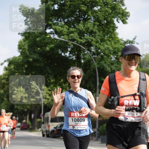 15.06.2025 - REWE Women's Run Jannik Wohlers http://msf.ph/oto/7956343 15.06.2025 08:51:48 Laufen 10809 meine-sportfotos.de