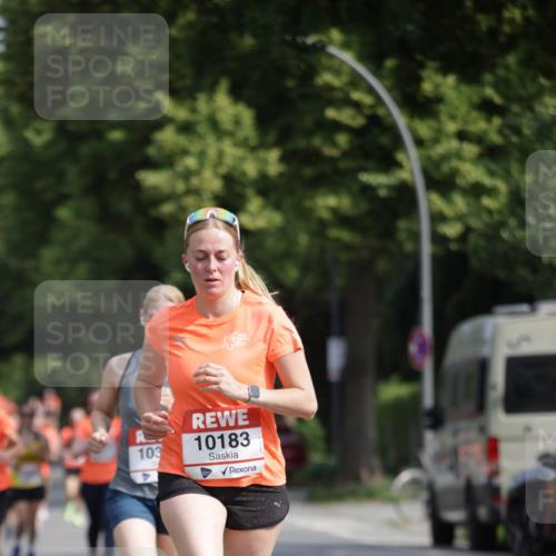 15.06.2025 - REWE Women's Run Jannik Wohlers http://msf.ph/oto/7956386 15.06.2025 08:51:50 Laufen 103, 10183 meine-sportfotos.de