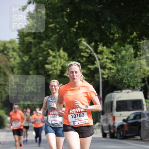 15.06.2025 - REWE Women's Run Jannik Wohlers http://msf.ph/oto/7956428 15.06.2025 08:51:51 Laufen 10365, 10183 meine-sportfotos.de