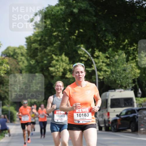 15.06.2025 - REWE Women's Run Jannik Wohlers http://msf.ph/oto/7956440 15.06.2025 08:51:51 Laufen 10365, 10183 meine-sportfotos.de