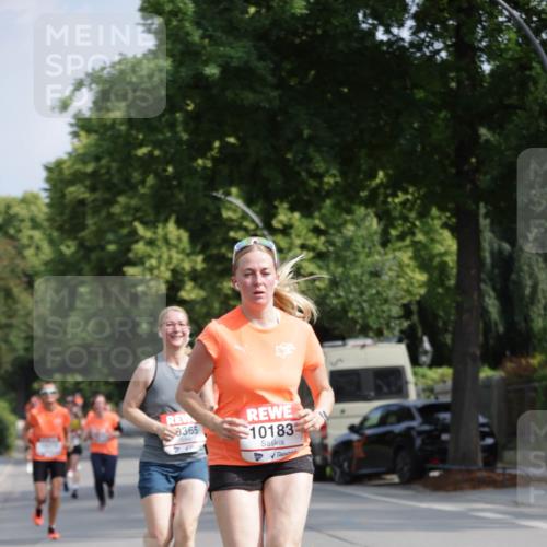 15.06.2025 - REWE Women's Run Jannik Wohlers http://msf.ph/oto/7956450 15.06.2025 08:51:51 Laufen 365, 10183 meine-sportfotos.de