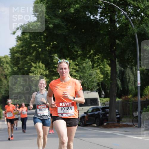 15.06.2025 - REWE Women's Run Jannik Wohlers http://msf.ph/oto/7956458 15.06.2025 08:51:51 Laufen 10365, 10183 meine-sportfotos.de