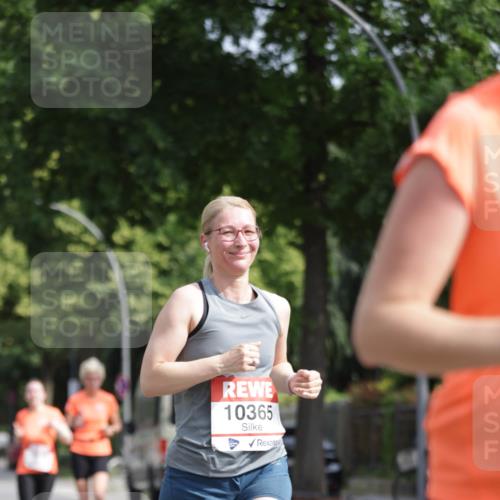 15.06.2025 - REWE Women's Run Jannik Wohlers http://msf.ph/oto/7956496 15.06.2025 08:51:53 Laufen 10365 meine-sportfotos.de