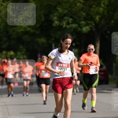 15.06.2025 - REWE Women's Run Dr. Thomas Lammeyer http://msf.ph/oto/7956542 15.06.2025 09:46:47 Laufen 10721 meine-sportfotos.de