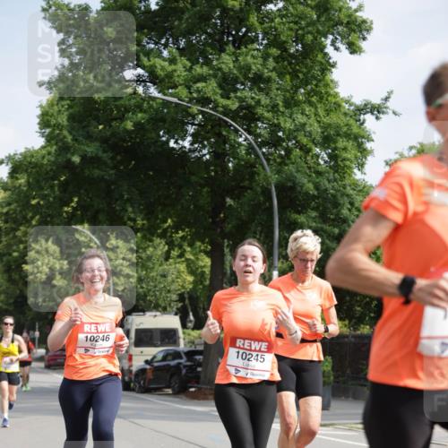 15.06.2025 - REWE Women's Run Jannik Wohlers http://msf.ph/oto/7956552 15.06.2025 08:51:58 Laufen 10246, 10245 meine-sportfotos.de