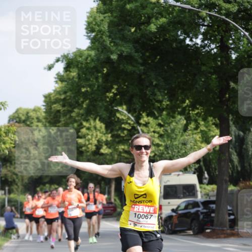 15.06.2025 - REWE Women's Run Jannik Wohlers http://msf.ph/oto/7956602 15.06.2025 08:52:01 Laufen 10067 meine-sportfotos.de
