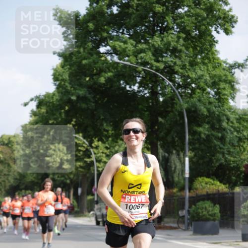 15.06.2025 - REWE Women's Run Jannik Wohlers http://msf.ph/oto/7956635 15.06.2025 08:52:02 Laufen 10067 meine-sportfotos.de