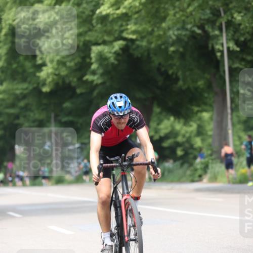 15.06.2025 - 7 Türme Triathlon Yannick Fuchs http://msf.ph/oto/7956646 15.06.2025 13:40:41 Radfahren 403, 526, 928 meine-sportfotos.de