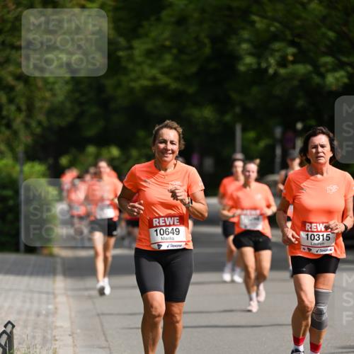 15.06.2025 - REWE Women's Run Dr. Thomas Lammeyer http://msf.ph/oto/7956659 15.06.2025 09:46:55 Laufen 10649, 10315 meine-sportfotos.de