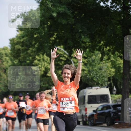 15.06.2025 - REWE Women's Run Jannik Wohlers http://msf.ph/oto/7956674 15.06.2025 08:52:05 Laufen 0120, 10675 meine-sportfotos.de