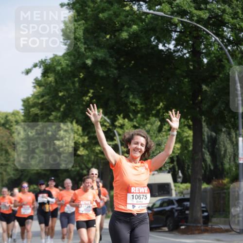 15.06.2025 - REWE Women's Run Jannik Wohlers http://msf.ph/oto/7956699 15.06.2025 08:52:05 Laufen  meine-sportfotos.de