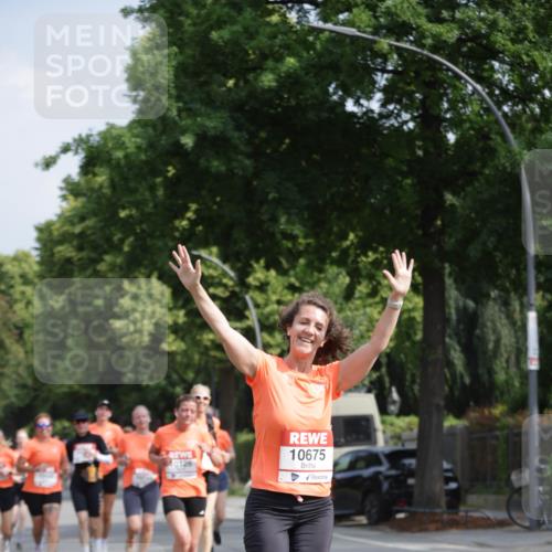 15.06.2025 - REWE Women's Run Jannik Wohlers http://msf.ph/oto/7956701 15.06.2025 08:52:05 Laufen 0126, 10675 meine-sportfotos.de