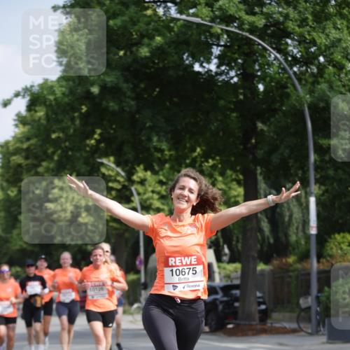 15.06.2025 - REWE Women's Run Jannik Wohlers http://msf.ph/oto/7956711 15.06.2025 08:52:05 Laufen 10125, 10675 meine-sportfotos.de