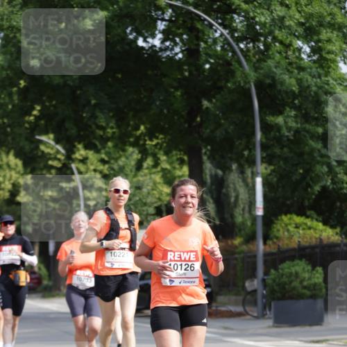 15.06.2025 - REWE Women's Run Jannik Wohlers http://msf.ph/oto/7956756 15.06.2025 08:52:08 Laufen 10, 1022, 0126 meine-sportfotos.de