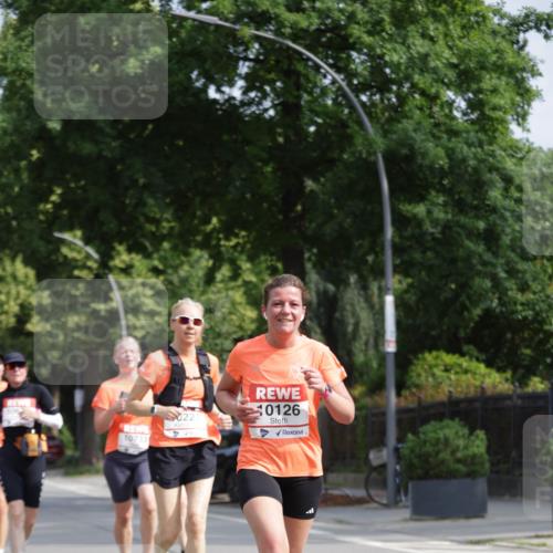 15.06.2025 - REWE Women's Run Jannik Wohlers http://msf.ph/oto/7956758 15.06.2025 08:52:08 Laufen 10733, 0126 meine-sportfotos.de