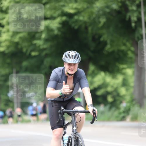15.06.2025 - 7 Türme Triathlon Yannick Fuchs http://msf.ph/oto/7956767 15.06.2025 13:41:08 Radfahren 415, 572, 984 meine-sportfotos.de