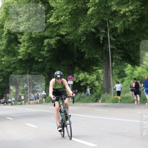 15.06.2025 - 7 Türme Triathlon Yannick Fuchs http://msf.ph/oto/7956804 15.06.2025 13:41:11 Radfahren 415, 572, 589, 984 meine-sportfotos.de