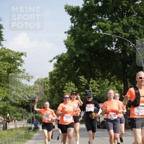 15.06.2025 - REWE Women's Run Jannik Wohlers http://msf.ph/oto/7956806 15.06.2025 08:52:09 Laufen 10282, 10659, 0583, 10673, 1022, 10733 meine-sportfotos.de