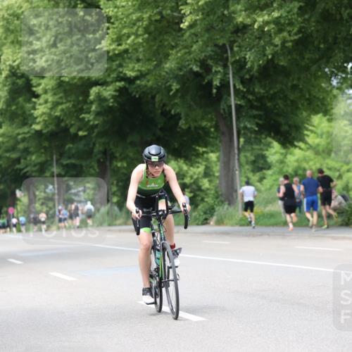 15.06.2025 - 7 Türme Triathlon Yannick Fuchs http://msf.ph/oto/7956809 15.06.2025 13:41:11 Radfahren 415, 572, 589, 984 meine-sportfotos.de