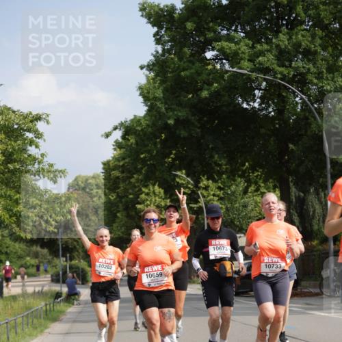 15.06.2025 - REWE Women's Run Jannik Wohlers http://msf.ph/oto/7956826 15.06.2025 08:52:10 Laufen 10282, 10659, 3, 10673, 10733 meine-sportfotos.de