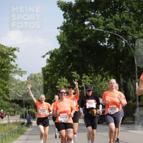 15.06.2025 - REWE Women's Run Jannik Wohlers http://msf.ph/oto/7956828 15.06.2025 08:52:10 Laufen 10282, 10659, 3, 10673, 10733 meine-sportfotos.de