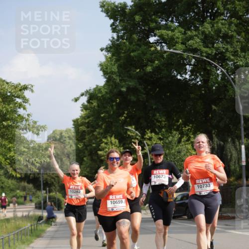 15.06.2025 - REWE Women's Run Jannik Wohlers http://msf.ph/oto/7956836 15.06.2025 08:52:10 Laufen 10282, 10659, 10673, 10733 meine-sportfotos.de