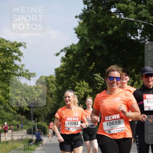 15.06.2025 - REWE Women's Run Jannik Wohlers http://msf.ph/oto/7956876 15.06.2025 08:52:11 Laufen 106, 10282, 10659, 106 meine-sportfotos.de