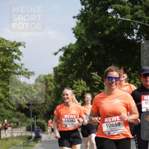 15.06.2025 - REWE Women's Run Jannik Wohlers http://msf.ph/oto/7956879 15.06.2025 08:52:11 Laufen 10282, 10, 10659, 10 meine-sportfotos.de