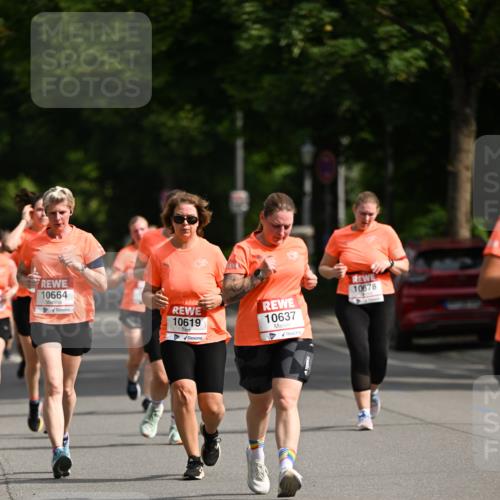 15.06.2025 - REWE Women's Run Dr. Thomas Lammeyer http://msf.ph/oto/7956883 15.06.2025 09:47:08 Laufen 10664, 10619, 10637, 10678 meine-sportfotos.de