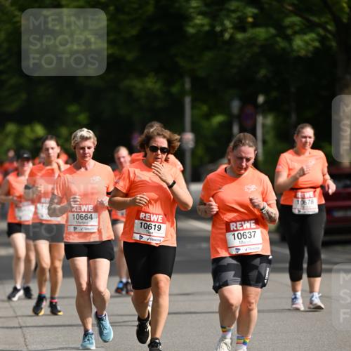15.06.2025 - REWE Women's Run Dr. Thomas Lammeyer http://msf.ph/oto/7956914 15.06.2025 09:47:09 Laufen 10664, 10619, 10637, 10678 meine-sportfotos.de