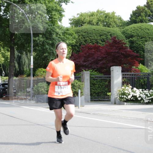 15.06.2025 - REWE Women's Run Jannik Wohlers http://msf.ph/oto/7956918 15.06.2025 08:52:15 Laufen 10414 meine-sportfotos.de