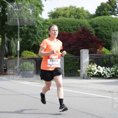 15.06.2025 - REWE Women's Run Jannik Wohlers http://msf.ph/oto/7956928 15.06.2025 08:52:15 Laufen 10414 meine-sportfotos.de