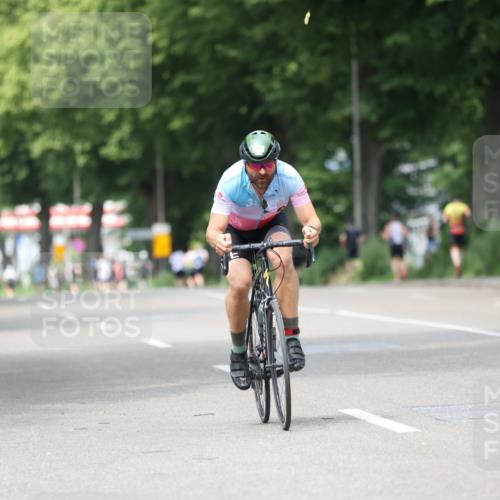 15.06.2025 - 7 Türme Triathlon Yannick Fuchs http://msf.ph/oto/7956952 15.06.2025 13:41:59 Radfahren 199, 670, 921 meine-sportfotos.de