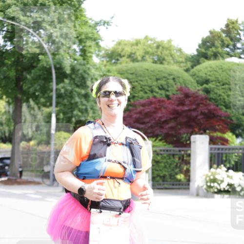 15.06.2025 - REWE Women's Run Jannik Wohlers http://msf.ph/oto/7956957 15.06.2025 09:14:19 Laufen  meine-sportfotos.de