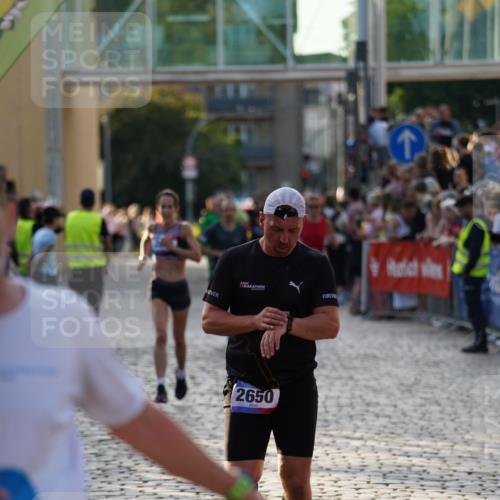 13.06.2025 - Holstenköstenlauf Felixshl http://msf.ph/oto/7956995 13.06.2025 19:47:48 Laufen 2207, 2377, 2485, 2604, 2650 meine-sportfotos.de