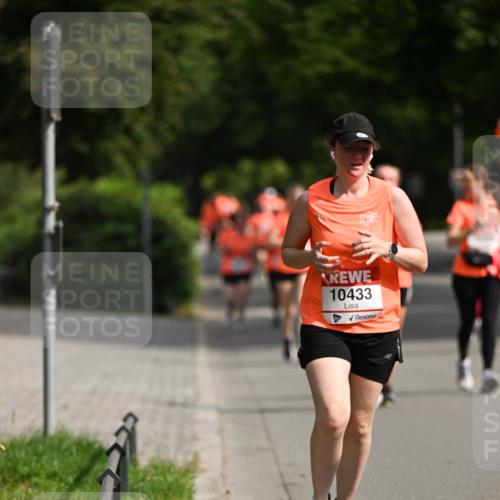 15.06.2025 - REWE Women's Run Dr. Thomas Lammeyer http://msf.ph/oto/7957036 15.06.2025 09:47:16 Laufen 10433 meine-sportfotos.de